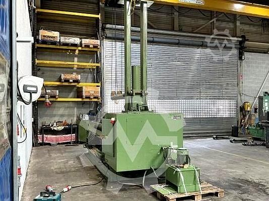 Mašina za savijanje Haeusler VRM E HY 3000/8