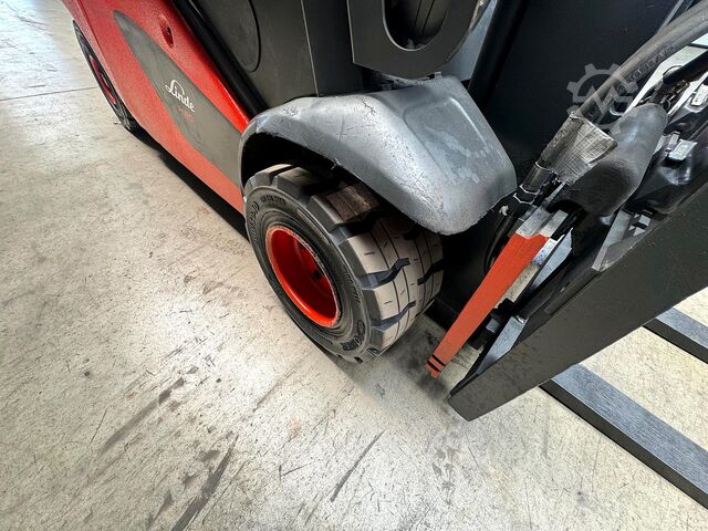 2022 service + UVV 06/2027 15 536 t Linde H 20T