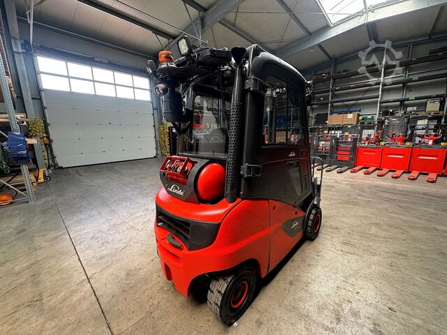 2022 service + UVV 06/2027 15 536 t Linde H 20T