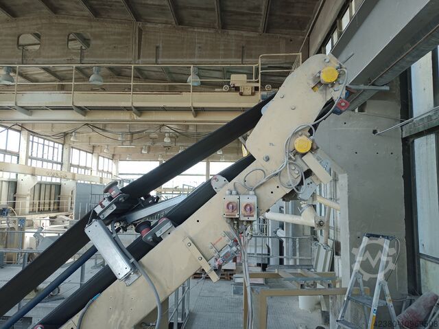 Steilförderband Deckbandförderer Kühne Förderband 650mm / 14200mm