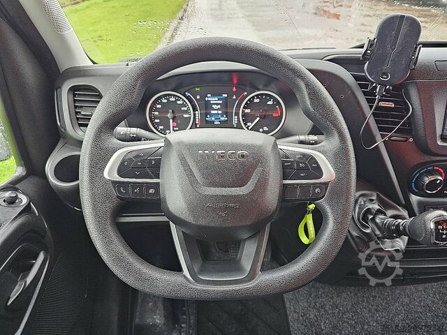 Augsta jumta universālis IVECO DAILY 35 S 14 ac laadlift EURO6