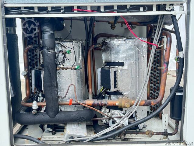 Охолоджувач. Used Aircooled chiller YORK YLCA-60 60,1 kW 2013 yom