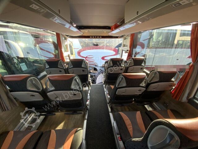 Tilausajobussi Setra S 516 HD