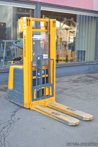 مكدس البليت Jungheinrich ERC 214