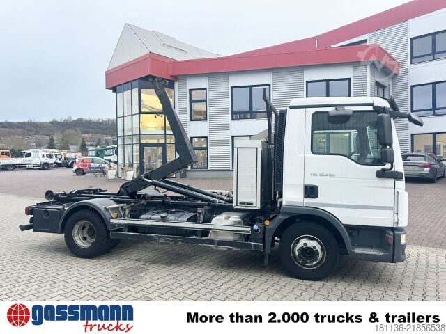 Autocamion cu cârlig pentru containere MAN TGL 12.250 4x2 BL, Palfinger Abroller P 07-25MPA,