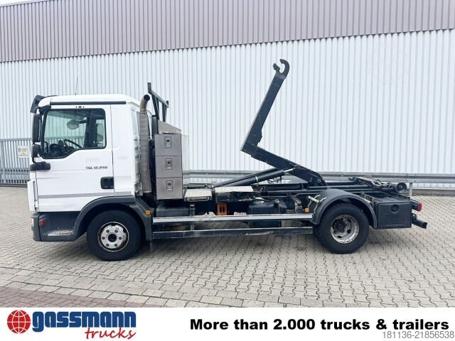 Autocamion cu cârlig pentru containere MAN TGL 12.250 4x2 BL, Palfinger Abroller P 07-25MPA,