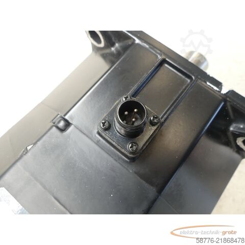 Steuerung Fanuc A06B-0141-B177 # E000 AC Servo Motor SN: C962A4232