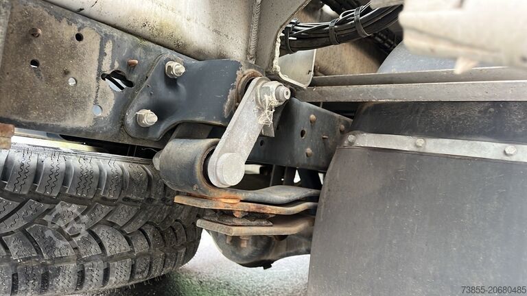 车载式高空作业平台 Nissan Cabstar 35.12 Multitel MT 162 EX (16m)