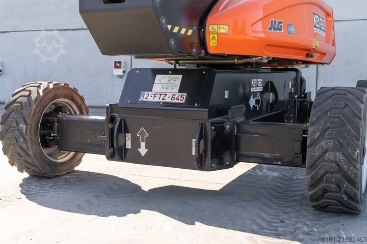 Nền tảng kính thiên văn JLG 1250 AJP