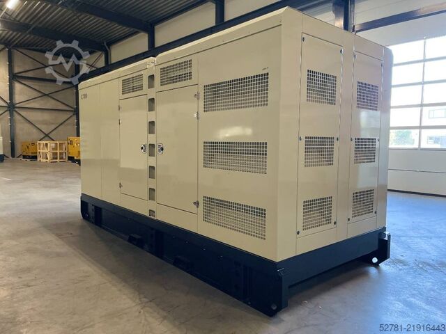 Agregado Cummins KTAA19-G6A - 700 kVA Generator - DPX-19848