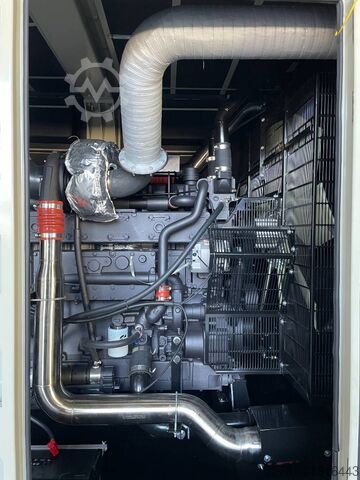 Agregado Cummins KTAA19-G6A - 700 kVA Generator - DPX-19848