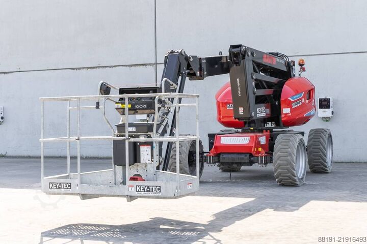 Plataforma de trabalho telescópica articulada Manitou 180 ATJ e