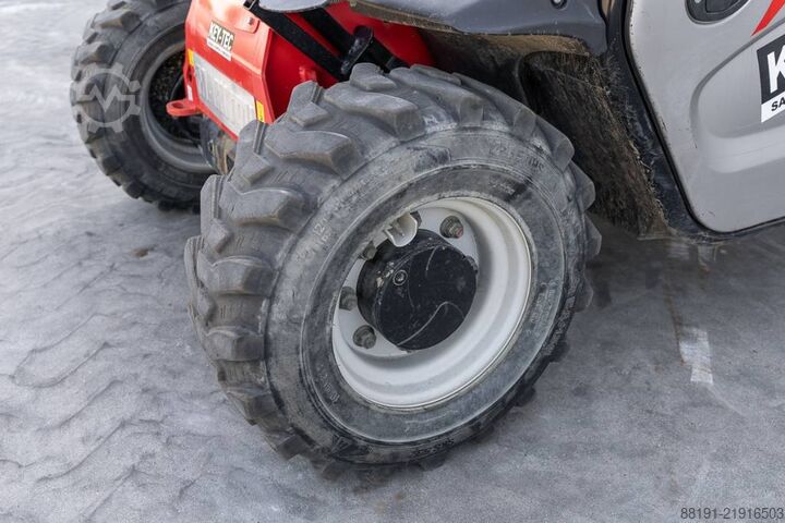 Máy xúc nâng kiểu ống lồng Manitou MT 625 H