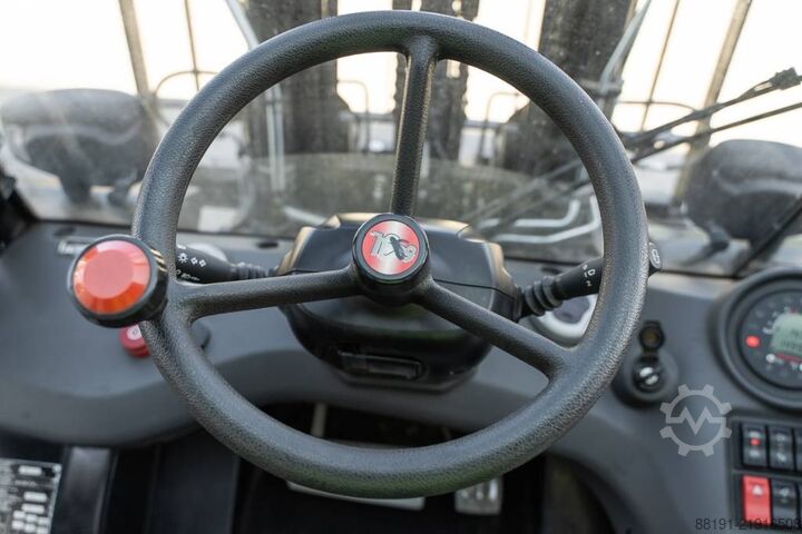 Xe nâng Manitou MC 30-4