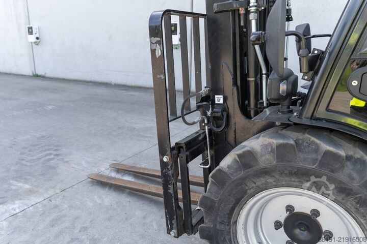 Xe nâng Manitou MC 30-4
