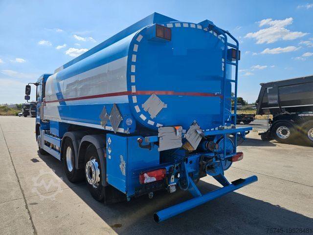 Tanker truck MAN TGA 26.440 * 3 KAMMER *OBER-/UNTERBEFÜLLUNG*LIFT