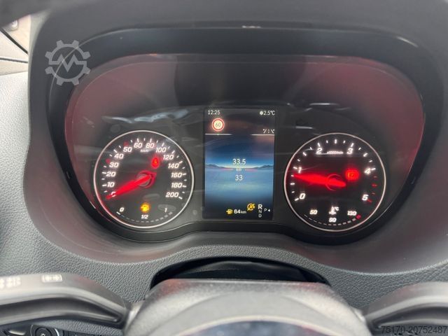 Komercijalno vozilo sa visokim krovom MERCEDES-BENZ Sprinter 319 CDI 3665 Klima Kamera AHK