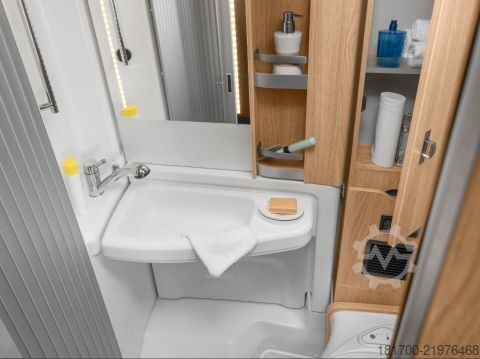 Polointegrovaný karavan Knaus Sky TI 700 MEG * TraumMobil*IC Line*4000kg