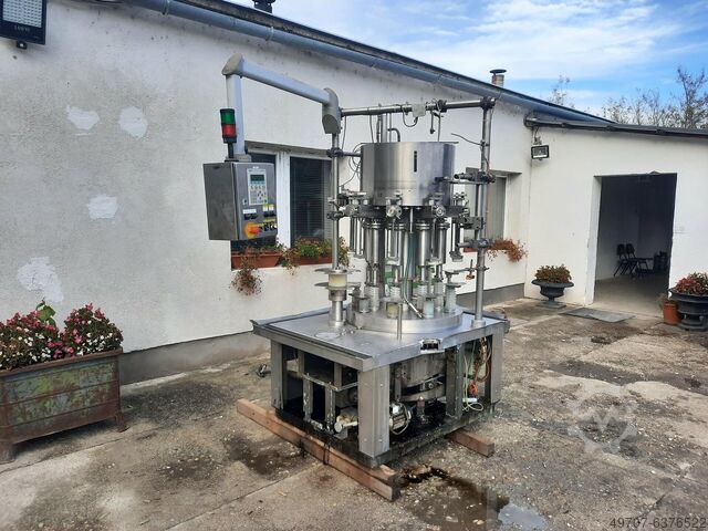 Уникальная 9-головочная разливочная машина Stainless steel Flaschen- und   Flaschenfüller