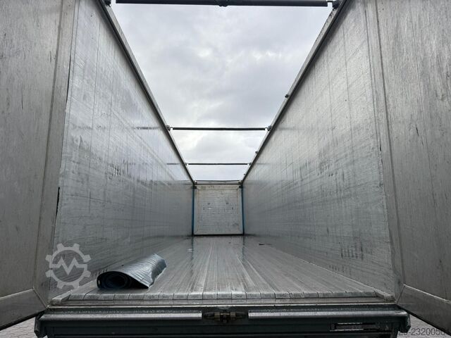 Sơ mi rơ moóc sàn di động KNAPEN K100 Schubboden 92m³ 10mm Boden