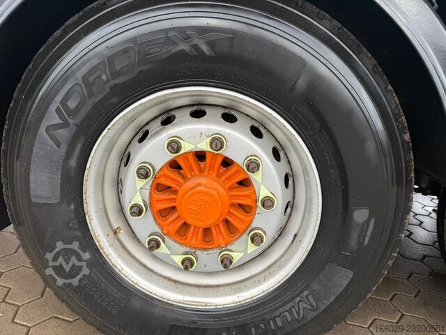 Sơ mi rơ moóc sàn di động KNAPEN K100 Schubboden 92m³ 10mm Boden