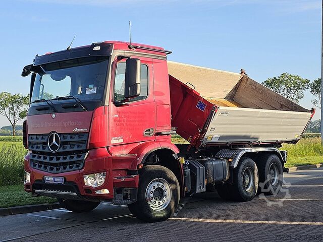 3-sānu pašizgāzējs MERCEDES-BENZ ACTROS 2645 6X4 RETARDER 151TKM