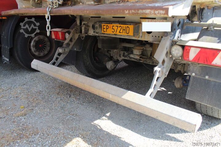 Semiremorcă basculantă SCHMITZ semirimorchio ribaltabile vasca 46m3 usa