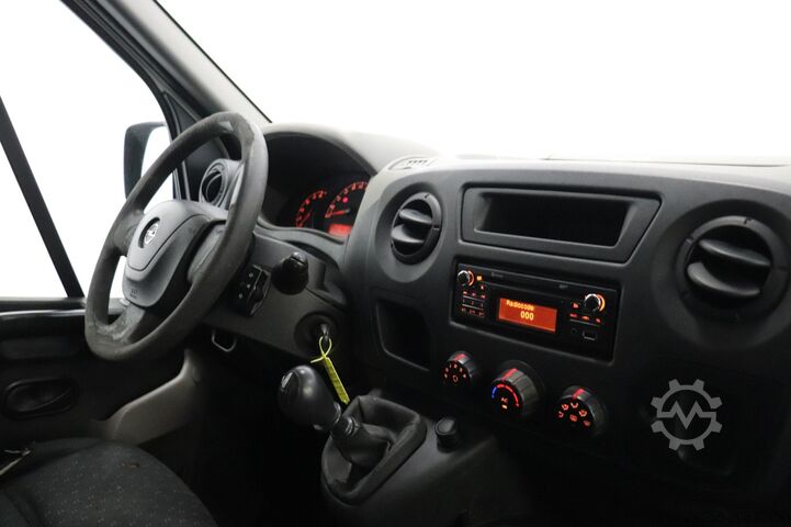 Xe van thùng kín Opel Movano 2.3 CDTI L2H2 - Airco - Radio -  €4.950,...