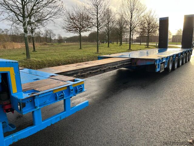 Semi-remorque surbaissée Goldhofer STZ-L6-65/80A
