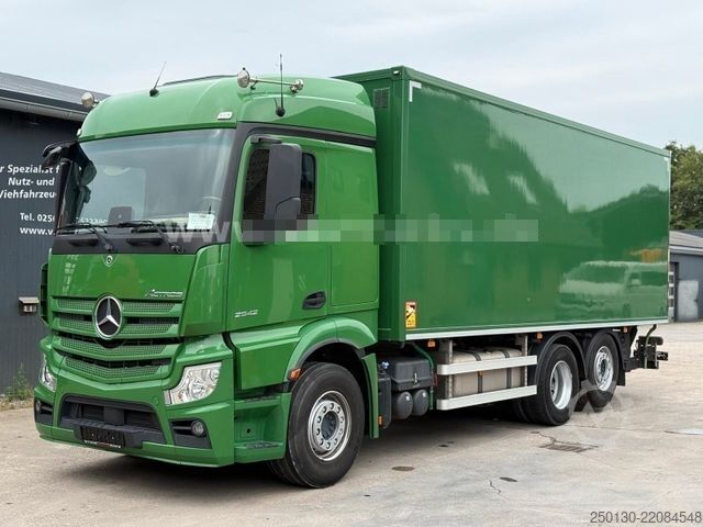 ボックス型トラック MERCEDES-BENZ Actros 2542 6x2 LL Koffer+BÄR LBW/NLA /NAVI/KLIM