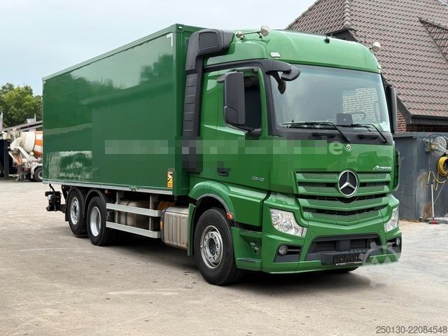 ボックス型トラック MERCEDES-BENZ Actros 2542 6x2 LL Koffer+BÄR LBW/NLA /NAVI/KLIM