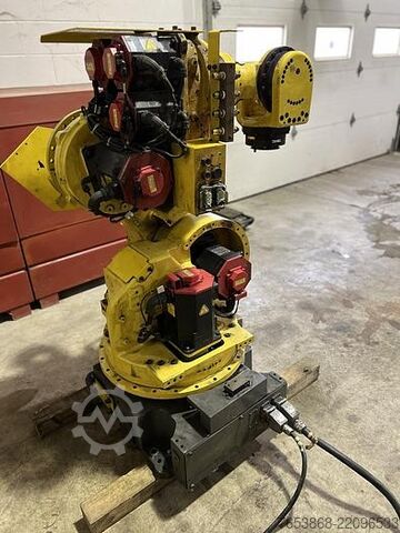 Průmyslový robot Fanuc R-2000iB 165CF RJ3iC/R30iA Controller