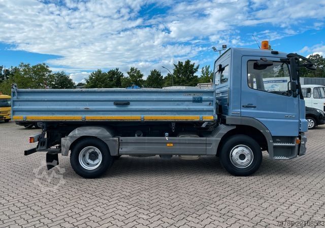 Three-sided tipper truck MERCEDES-BENZ Atego 924 BB/ Meiller/ 6-Zyl./ 2x AHK+Öl./ AC