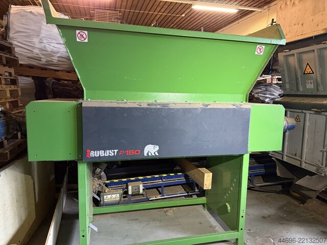 木材粉碎机 ROBUST P150 Twin - pallet crushing line