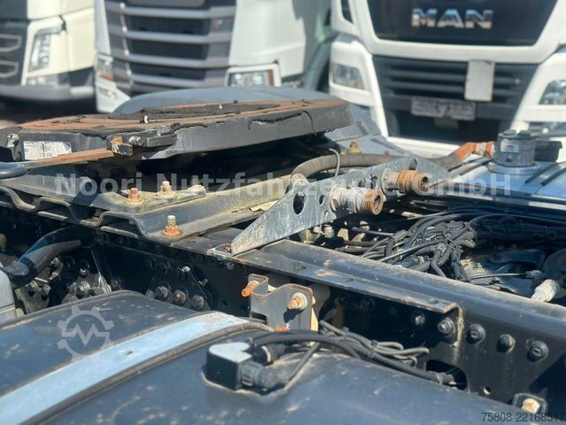 Tractor estándar MAN TGX 18.460 4x4H 2Kreis Kipphydraulik LOF(90)
