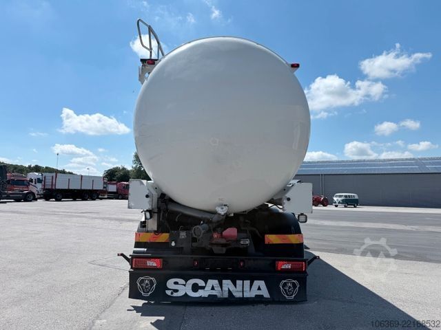 Tankbil SCANIA R500 6x2 26 m3 Silo - Kompressor - Retarder
