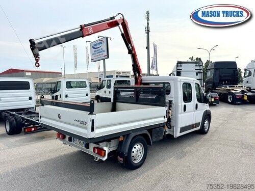 Kombije z žerjavom, nameščenim na tovornjak FIAT Ducato Maxi Doppia Cabina gru Fassi F26