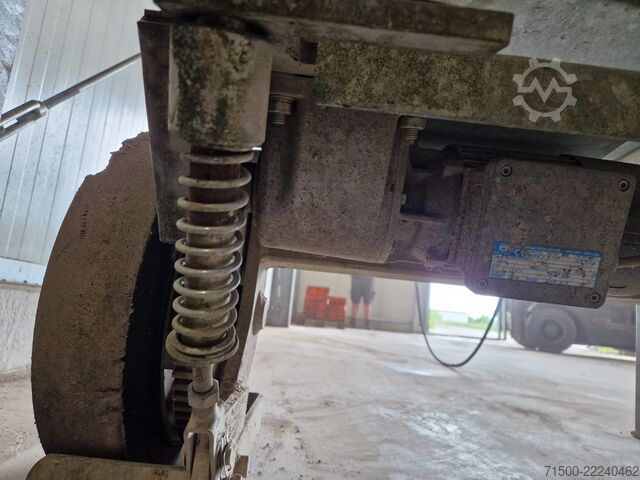 Mini celtņu Böcker MK 400/5