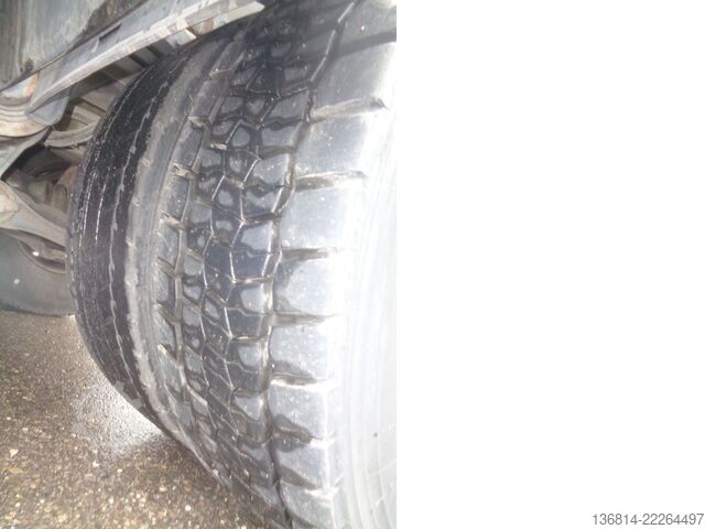 Specijalno vozilo VOLVO FH420 8x4 BB Spitzer Silo 23 cbm VEB EU5