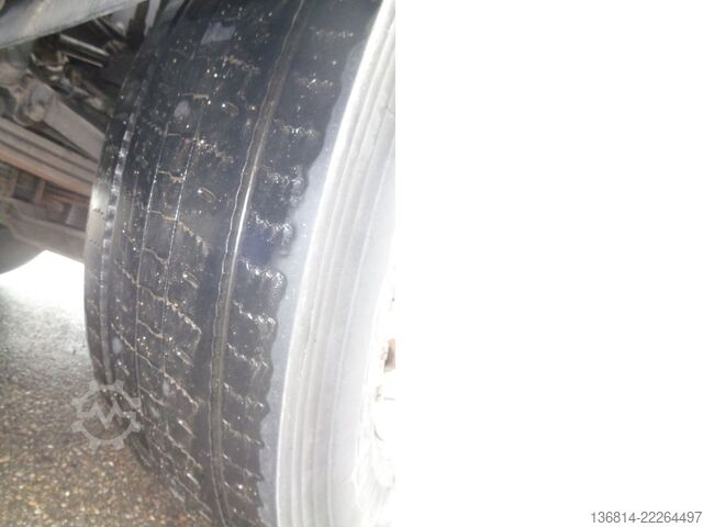 Specijalno vozilo VOLVO FH420 8x4 BB Spitzer Silo 23 cbm VEB EU5