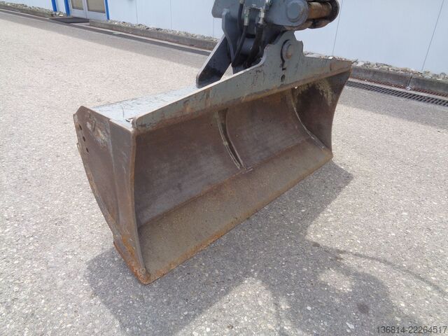 Excavadora móvil SCHAEFF HML21 6.500 kg SW MS03 + GL