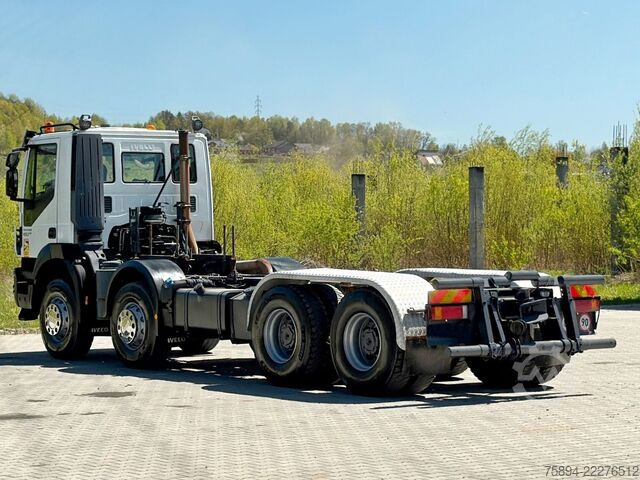 Lastbilchassis IVECO TRAKKER 450 * FAHRGESTELL * 8x4