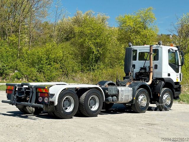 Lastbilchassis IVECO TRAKKER 450 * FAHRGESTELL * 8x4