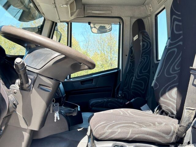 Lastbilchassis IVECO TRAKKER 450 * FAHRGESTELL * 8x4