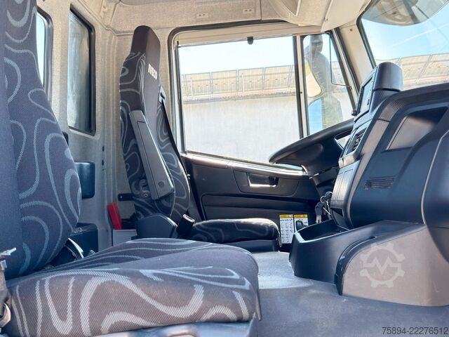 Lastbilchassis IVECO TRAKKER 450 * FAHRGESTELL * 8x4