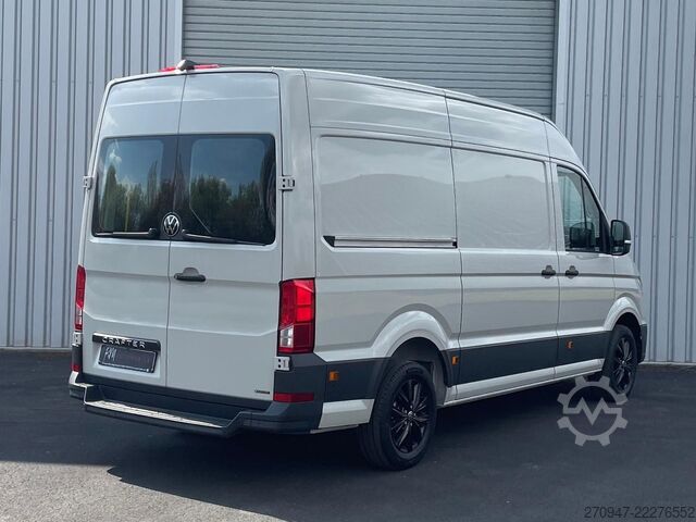 Hög tak skåpbil VOLKSWAGEN Crafter Kasten 35 L3H3 4M NAV LED ACC KAMERA PDC
