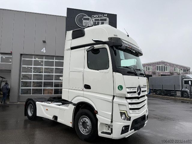 وحدة جرار قياسية Mercedes-Benz Actros 18.45 GIGA SPACE
