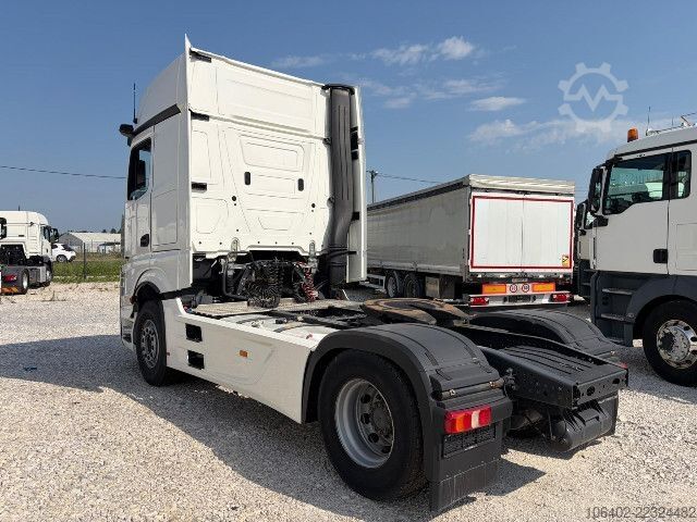 وحدة جرار قياسية Mercedes-Benz Actros 18.45 GIGA SPACE