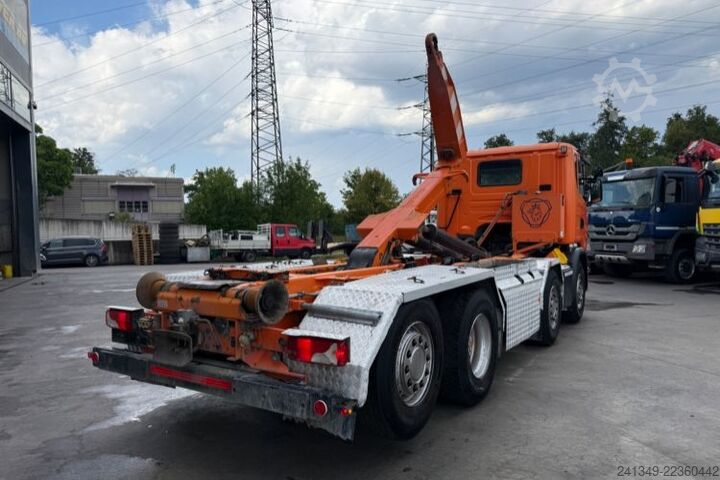 卷臂钩自卸卡车 SCANIA G490 8x2 Hiab 20T