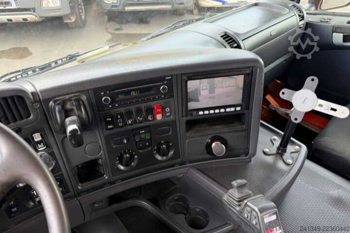 卷臂钩自卸卡车 SCANIA G490 8x2 Hiab 20T